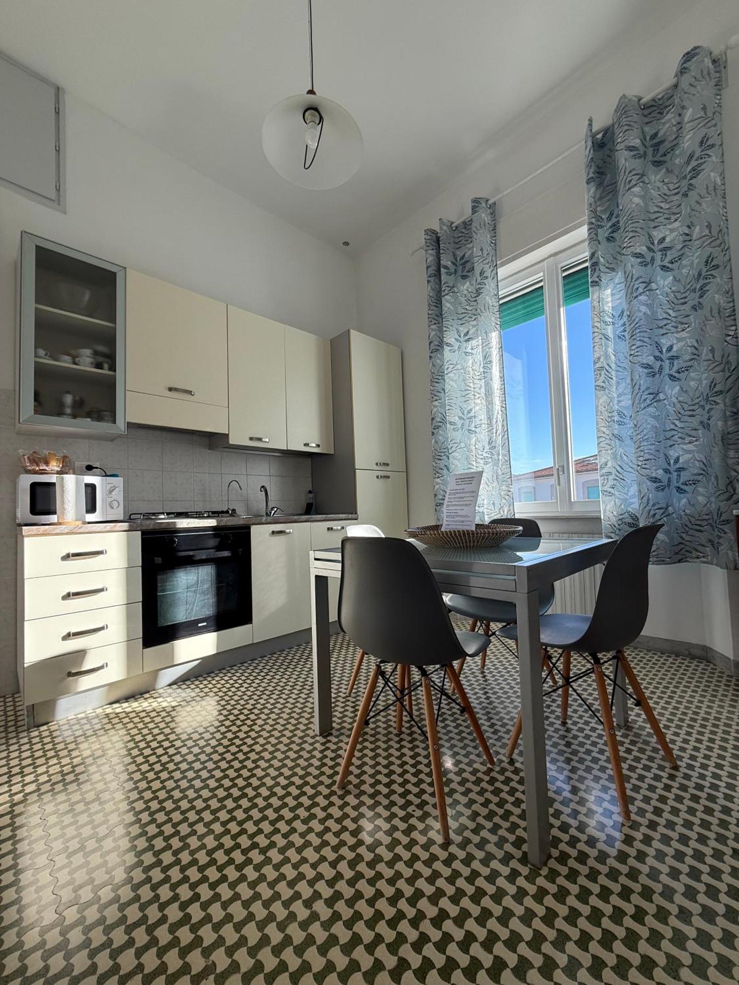 Appartement Il Pesce Di Legno à Livourne Extérieur photo