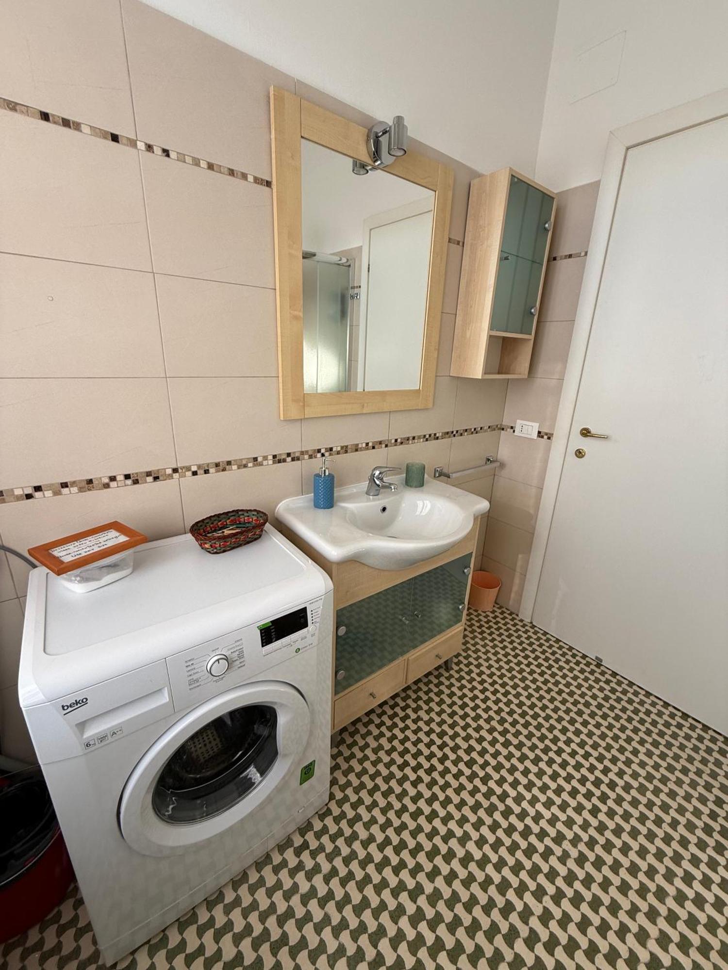 Appartement Il Pesce Di Legno à Livourne Extérieur photo